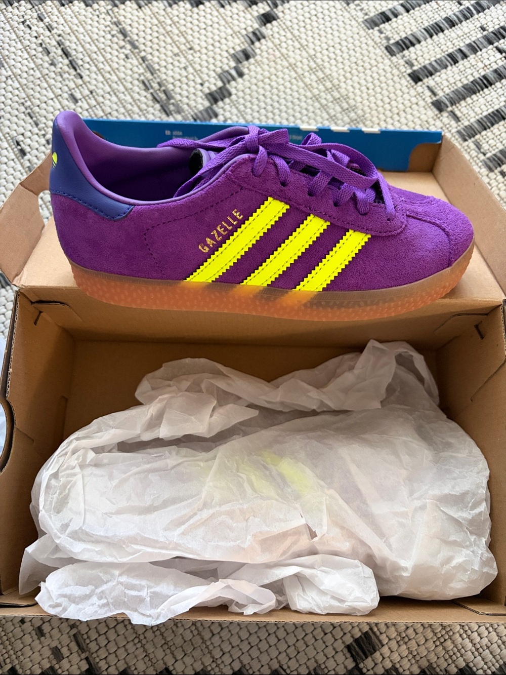 NWT adidas Gazelle Kids Purple Suede Sneakers with Yellow Stripes